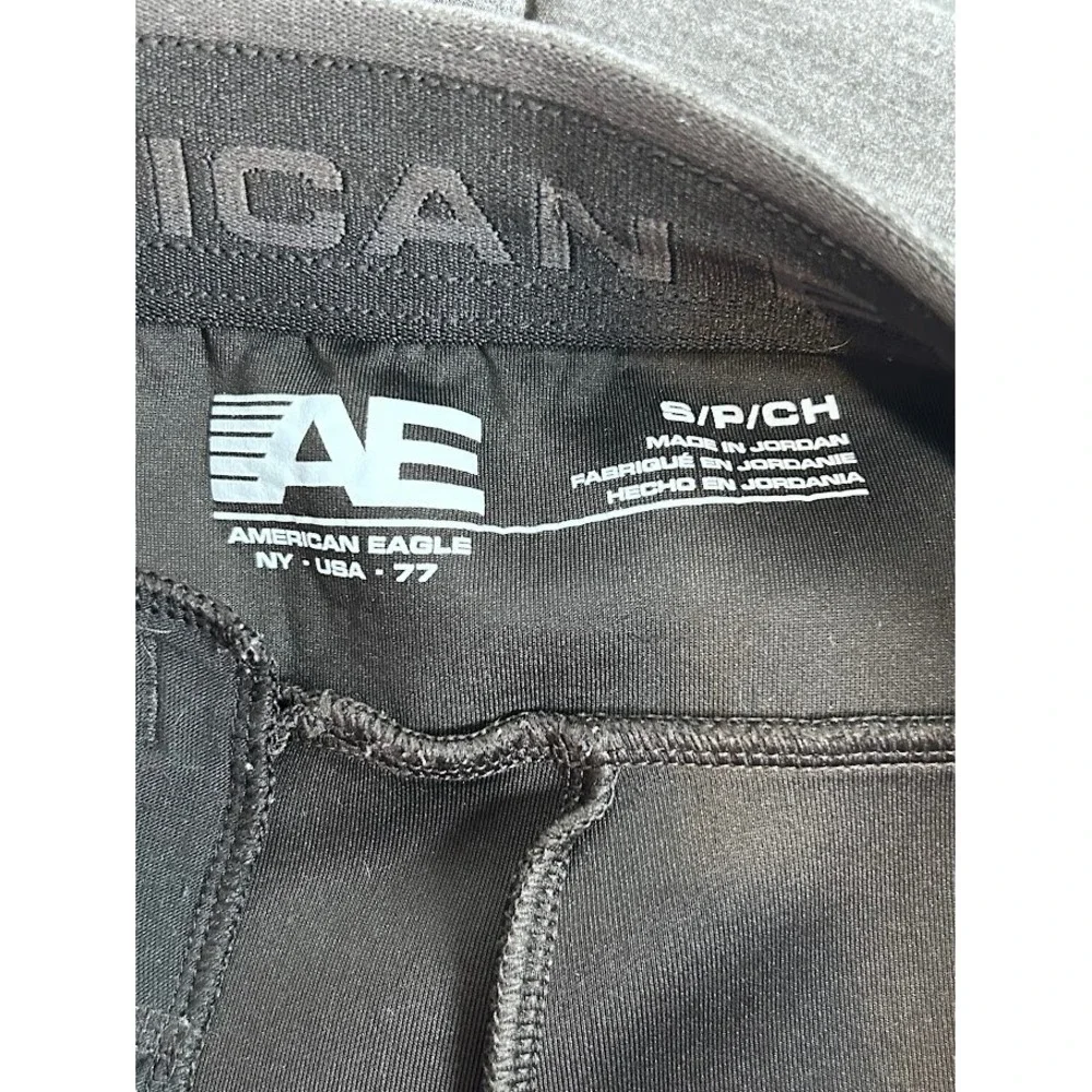 American Eagle Mens Small Charcoal Gray‎ Heather Tech Jogger Sweatpants Tapered